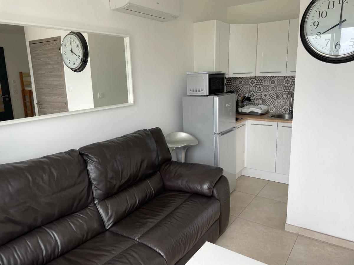 Appartement Camargue 5 couchages Saint-Laurent-dʼAigouze Exterior foto
