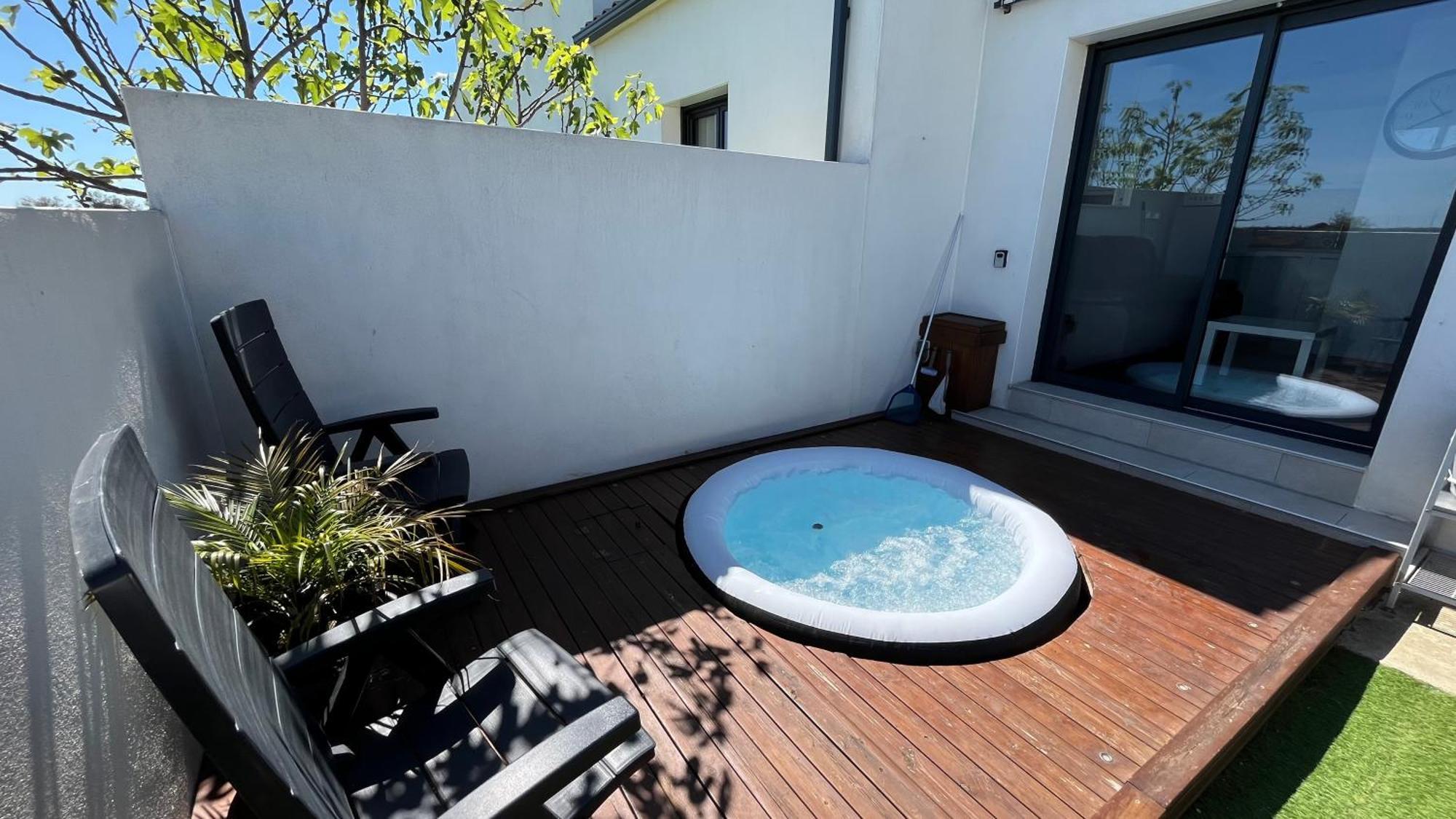 Appartement Camargue 5 couchages Saint-Laurent-dʼAigouze Exterior foto